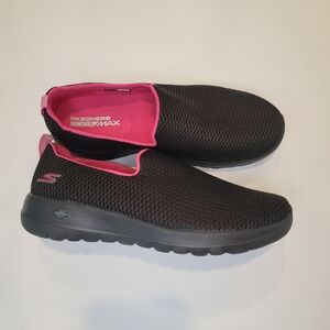 Skechers Women's Go Walk Joy Black/Hot Pink Sneaker Size 8.5 Wide